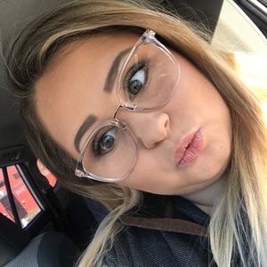 Meet your Posher, Erin